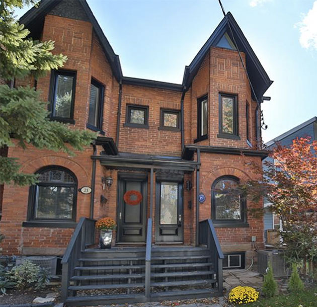 <span>Modern and</span> square house